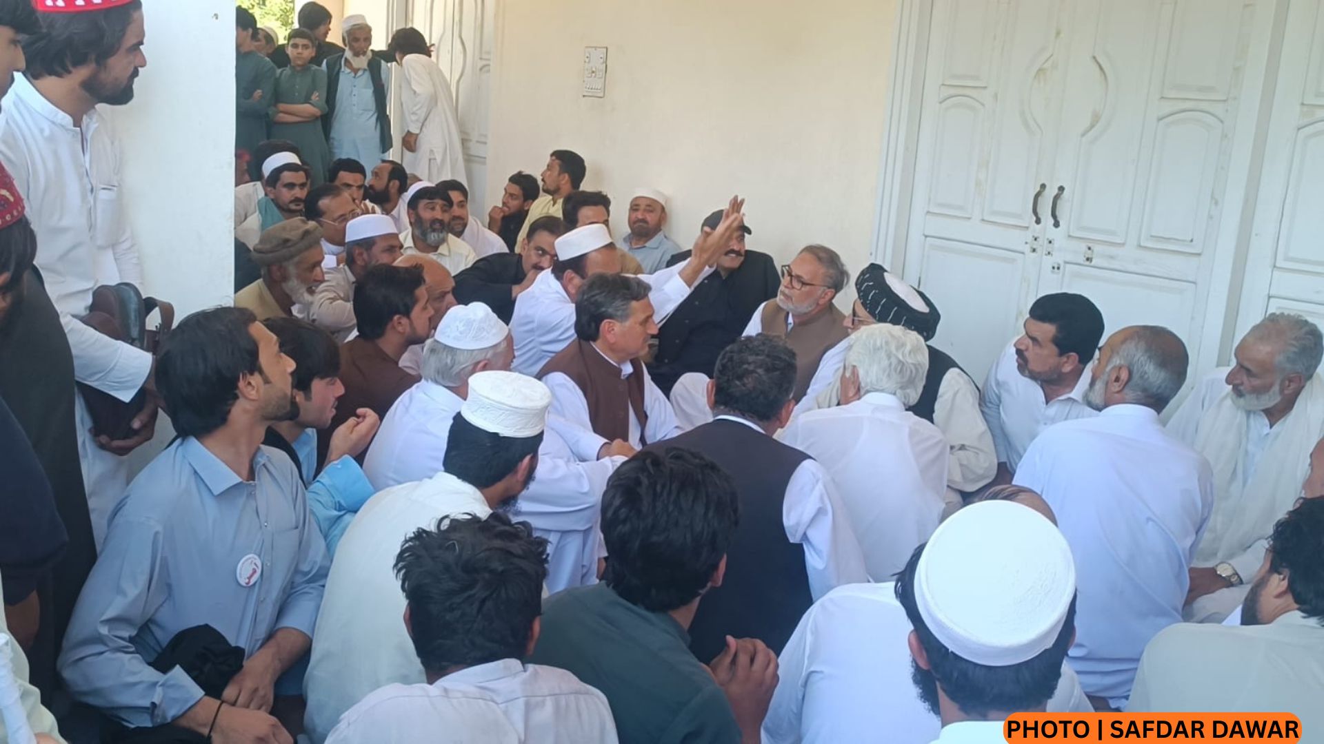 بنوں: احتجاجي پرلت له انتظامیې سره د بریالیو مذاکراتو وروسته پای ته ورسېد