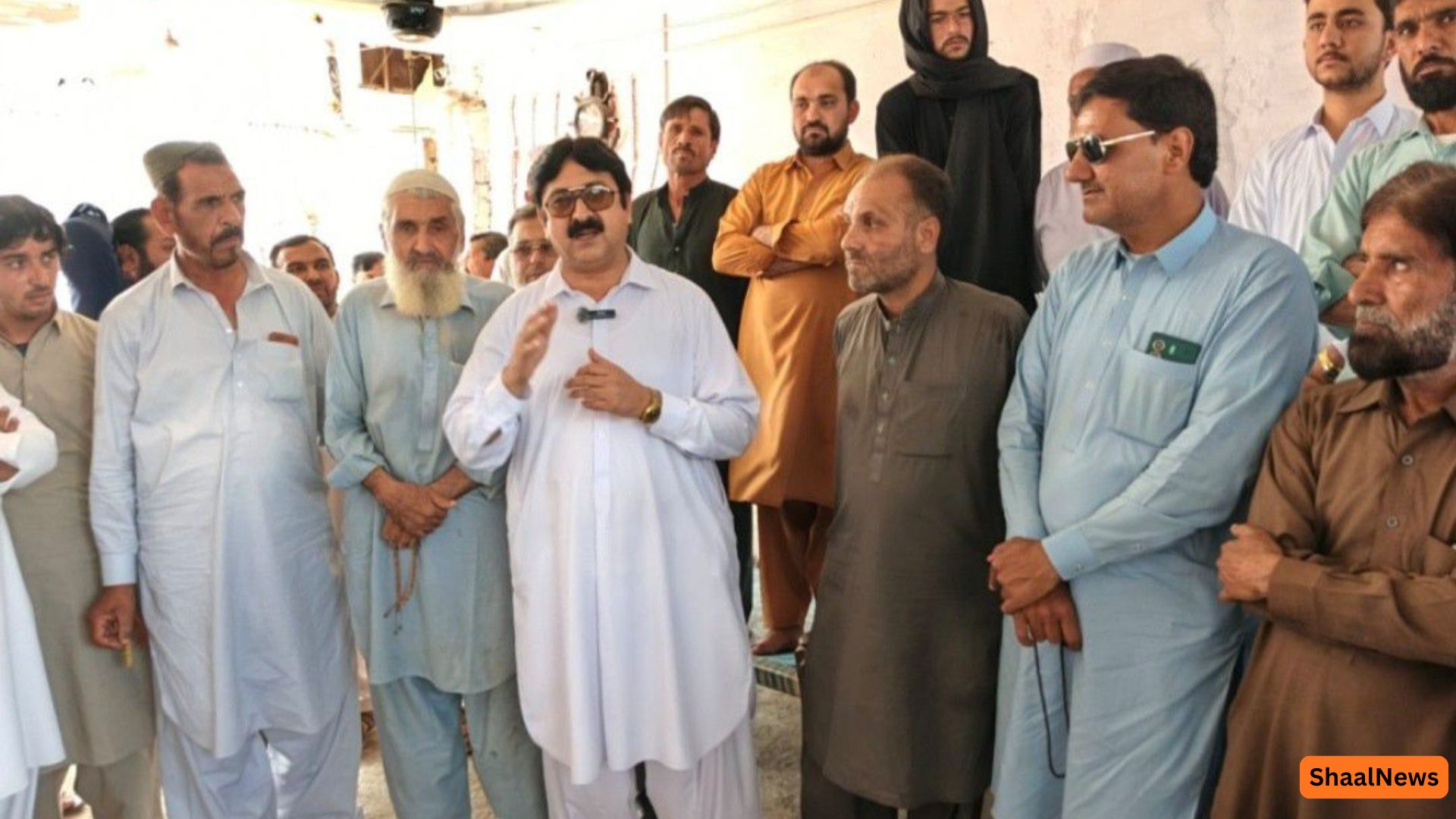 بنو کې د شخصي موټرو نه د ټېکس اخیستو پر ضد احتجاج شوی
