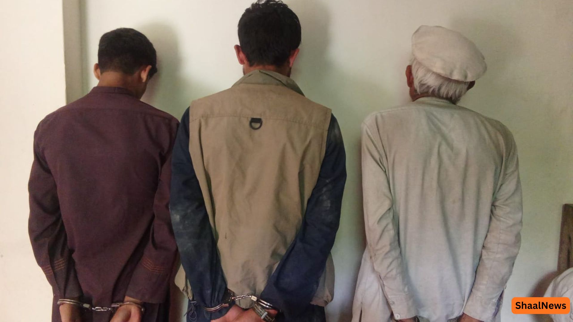 کونړ: نرنګ ولسوالۍ کې درې کسان د قتل په تور ونیول شول