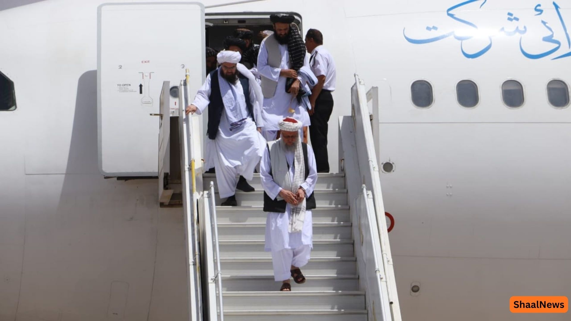     ننګرهار ته د لوړپوړي پلاوي سفر؛ د راستنېدونکو کډوالو وضعیت له نږدې ارزول کېږي