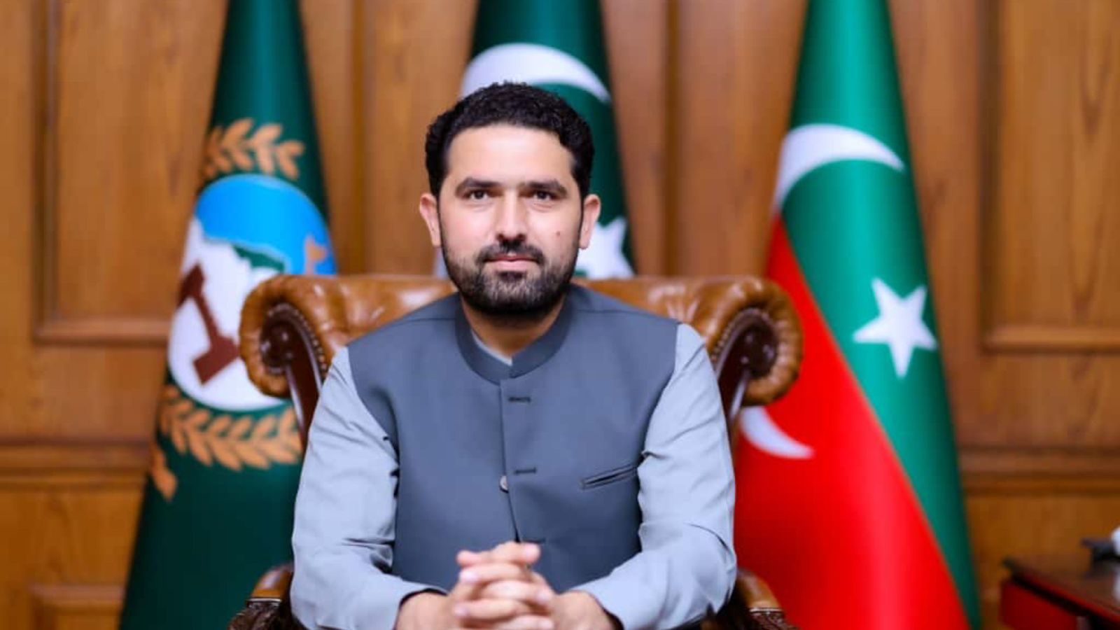 پېښور: د افغان سفير او د خيبرپښتونخوا وزيراعلی ترمنځ ټيليفوني خبرې ، د کډوالو ستنېدو پر چارو ټينګار