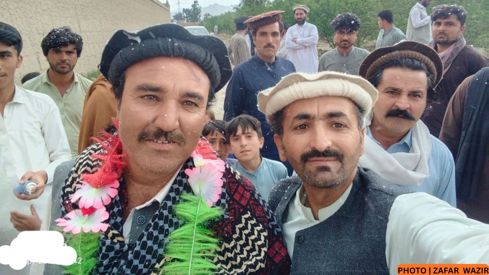 واڼه: تښتول شوی د پيپلز ګوند ځايي مشر عمران مخلص کور ته ستون شوی