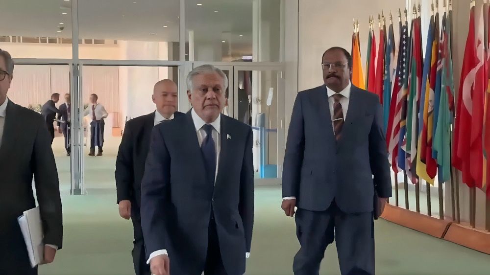 د پاکستان د بهرنیو چارو وزیر د ملګرو ملتونو د امنیت شورا غونډې لپاره نیویارک ته رسېدلی