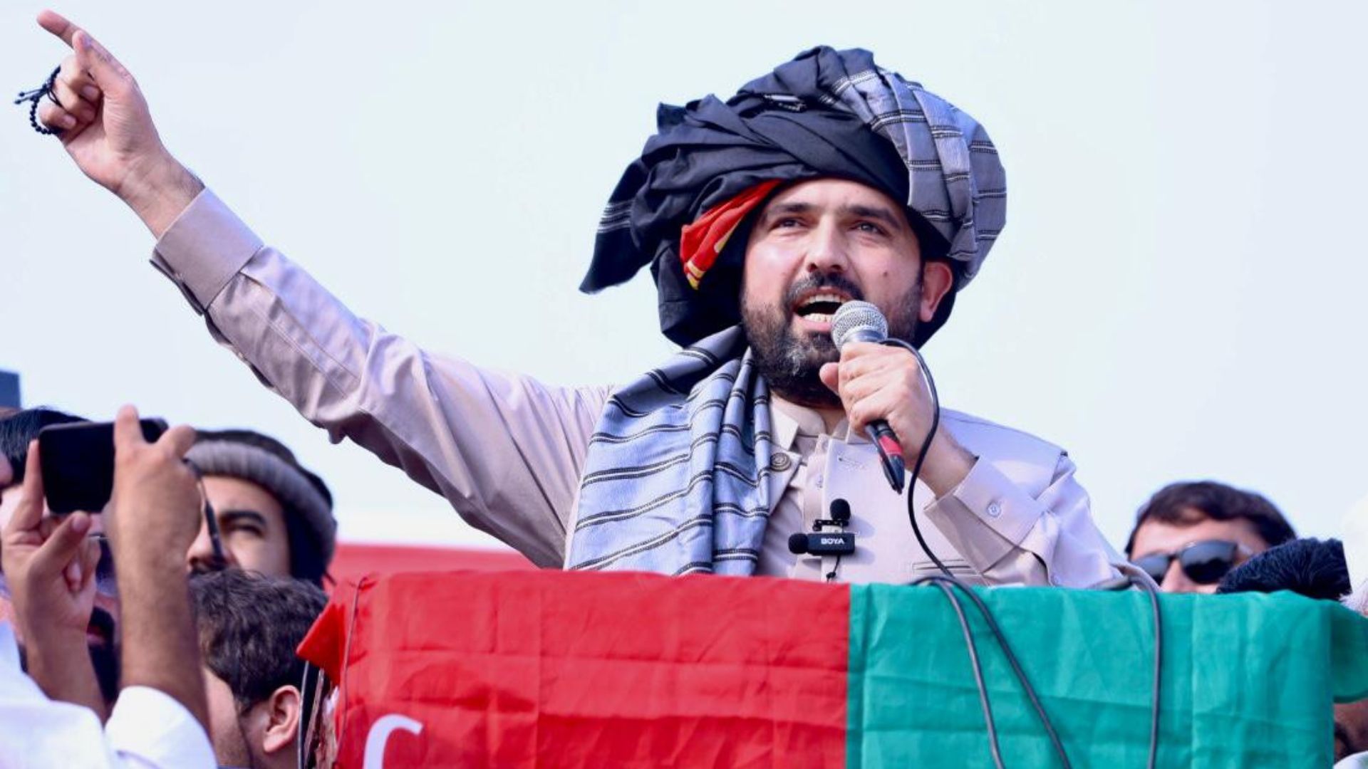 د خېبر پښتونخوا حکومت د احتجاج په توګه په صوبه کې د “قلم پرېښودو” د هړتال اعلان کړی