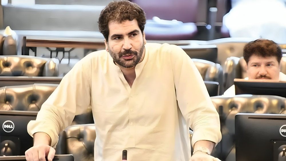 پخوانی صوبایي وزیر ،اقبال وزیر ،وایي د شمالي وزیرستان د کرونده ګرو حقونه وهلی شوي دي