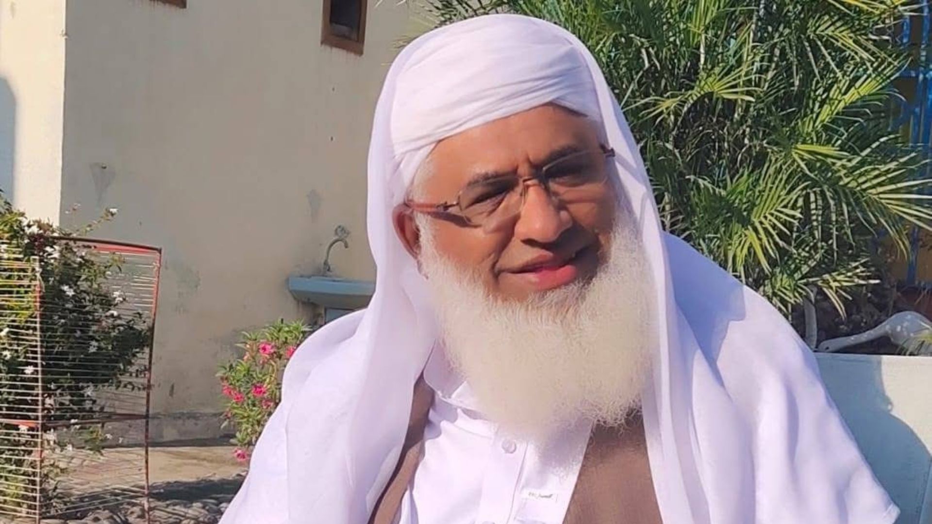 چارسده: د مولانا محمد ادریس پر وژنه د جمیعت علماء اسلام د احتجاج ګواښ او د پولیسو پر پلټنو نیوکې