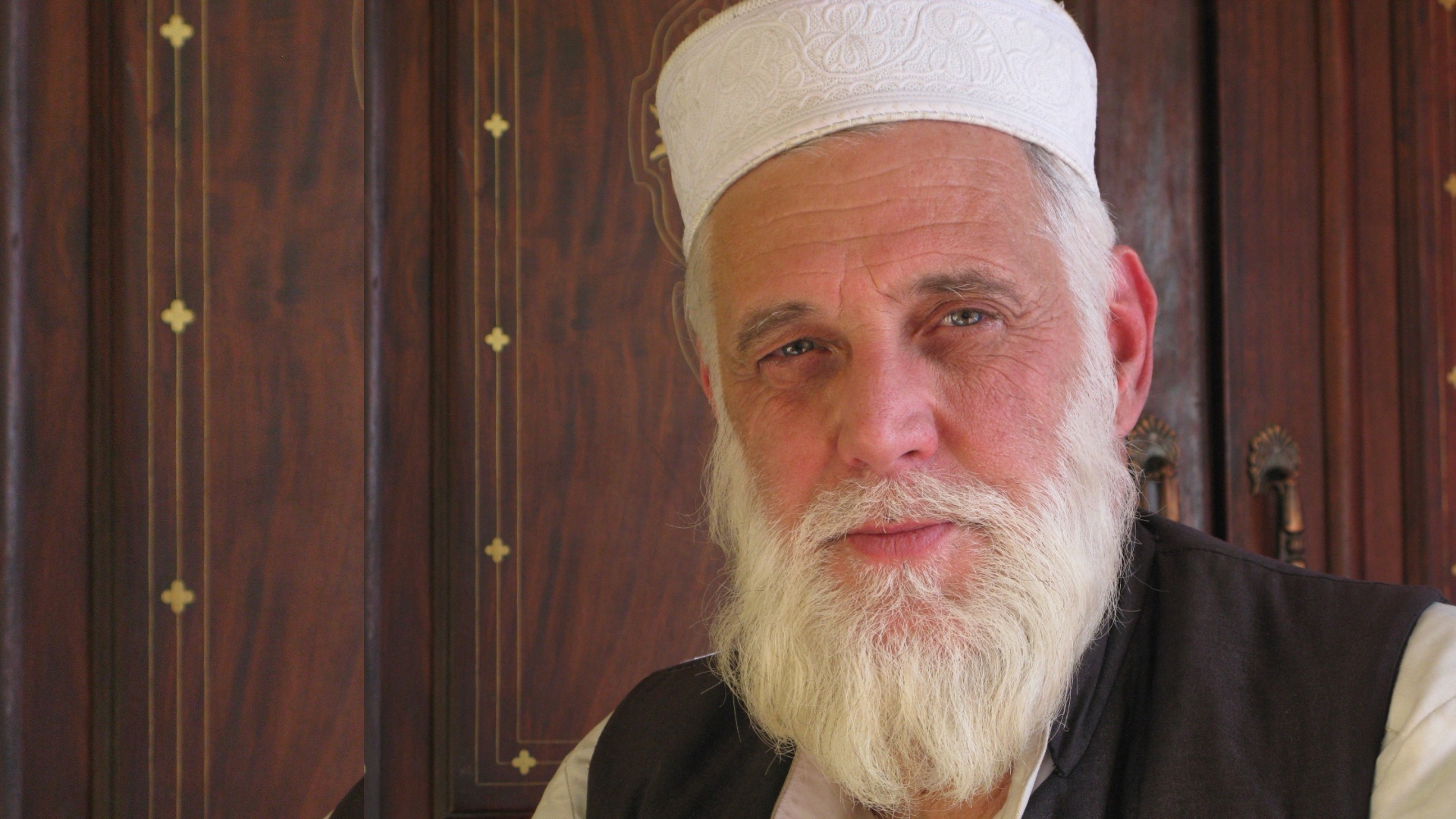امریکا د افغانستان په خوست کې ۱۲ کاله مخکې د لادرکه شوي لیکوال په سر ۶ میلیونه ډالرو انعام اعلان کړی