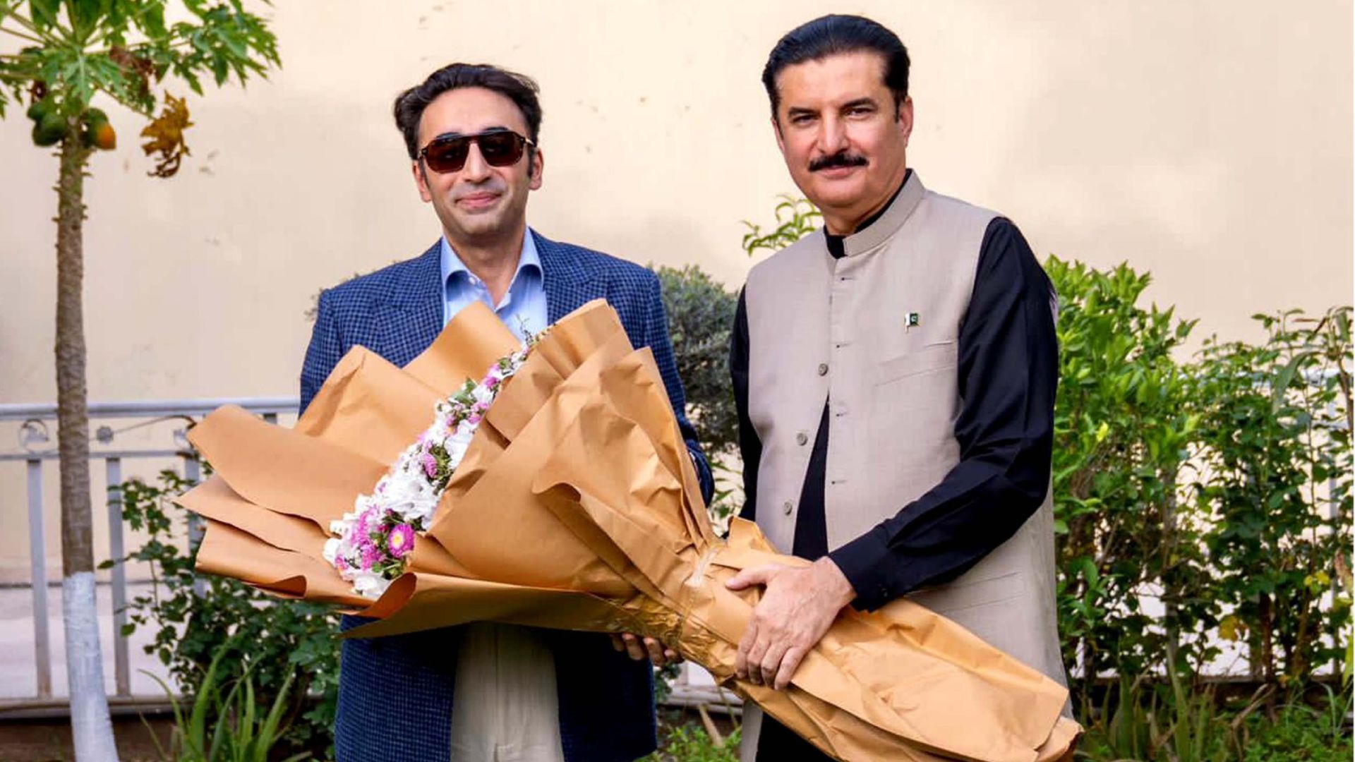 د ګورنر فیصل کریم کونډي او بلاول بوټو زرداري لیدنه: د پښتونخوا د غنمو ترڅنګ په نورو ستونزو خبرې وشوې