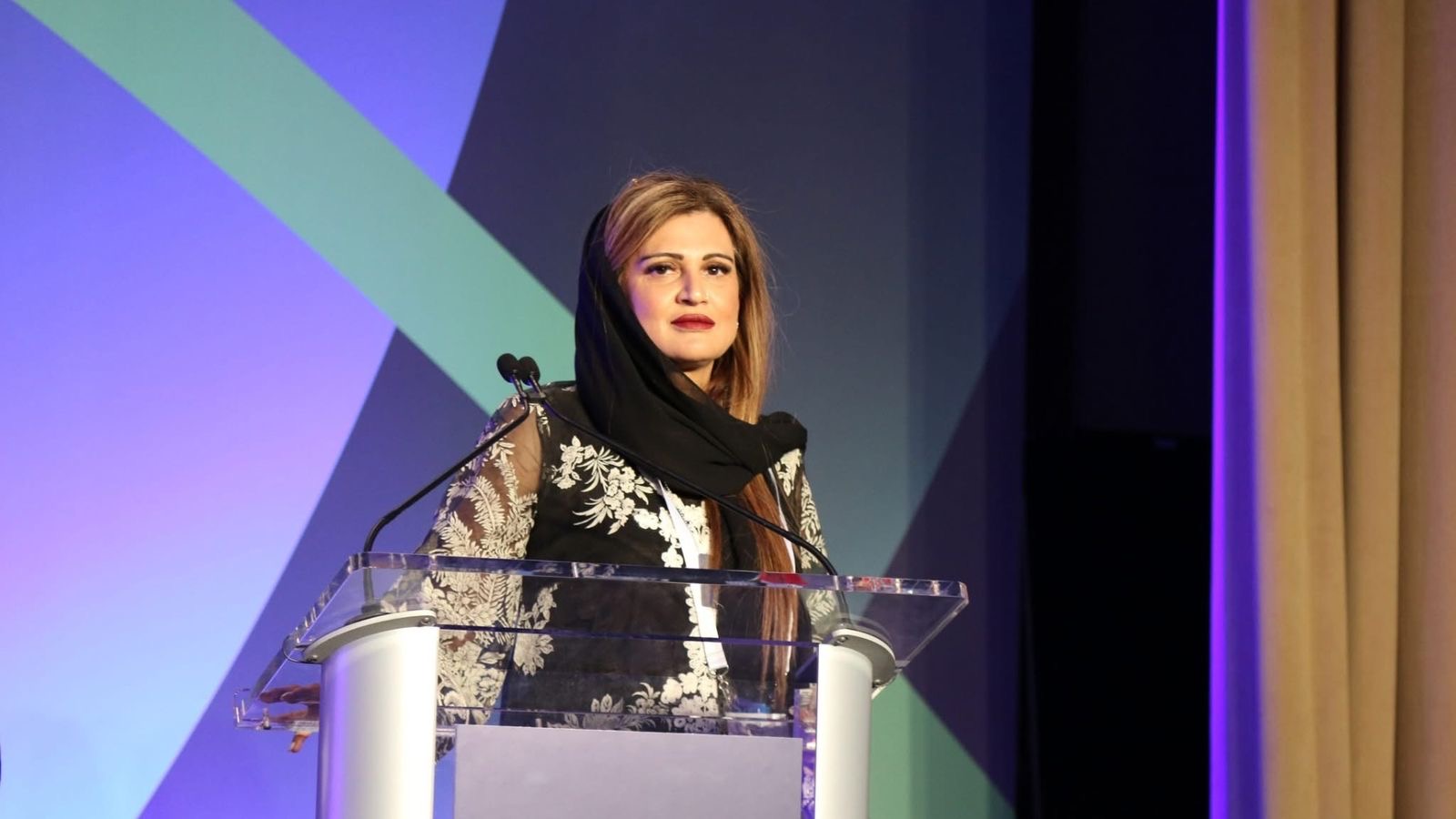 نیویارک: د پاکستانۍ ډاکټرې انیلا علي په مشرۍ مسلمانان د اسراییلو پرېډ کې ګډون کوي