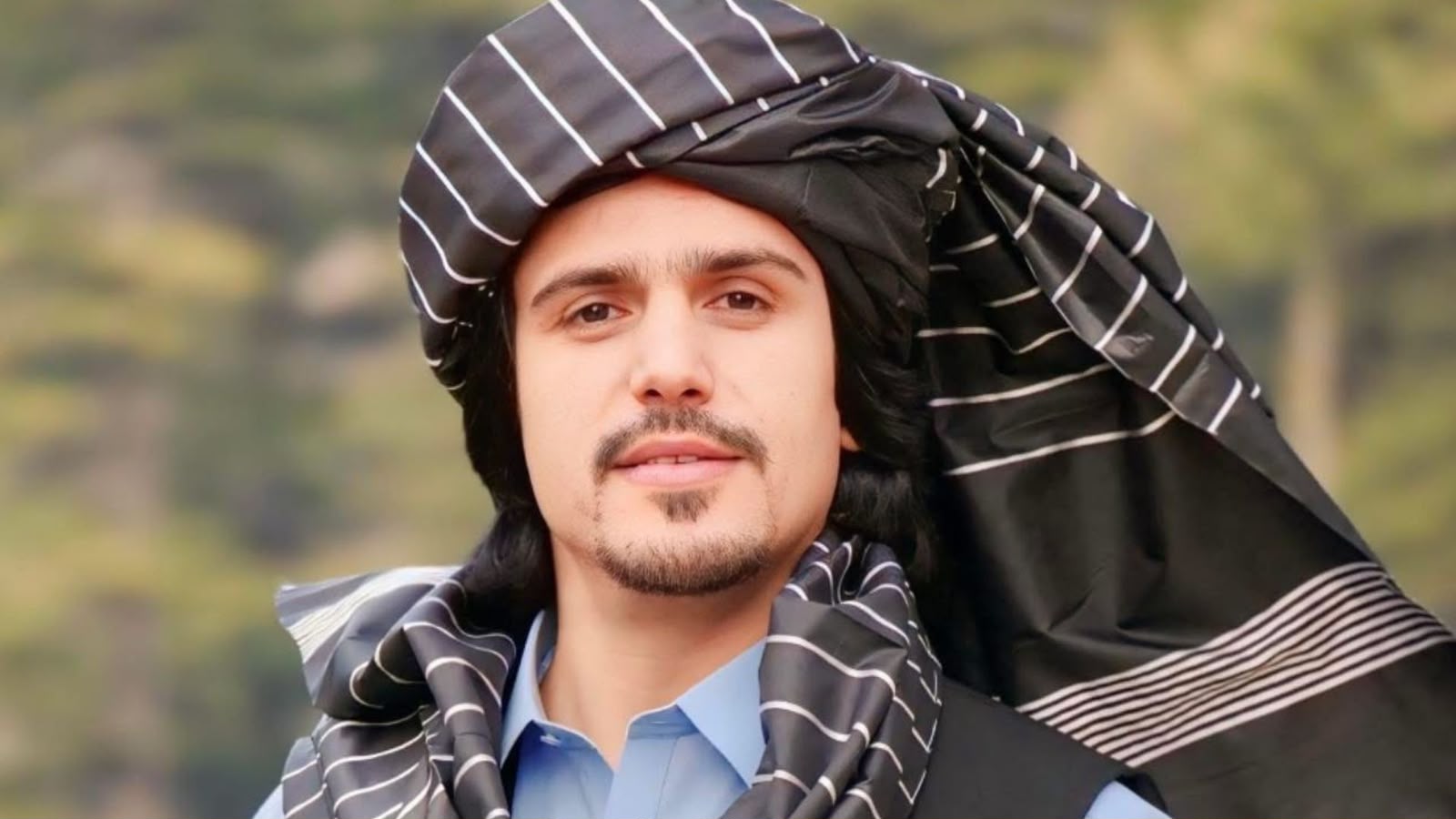 جاوېد امیرخېل ؛ د افغان موسیقۍ د جلاوطنۍ د اوږدې کیسې یوه بله کړۍ