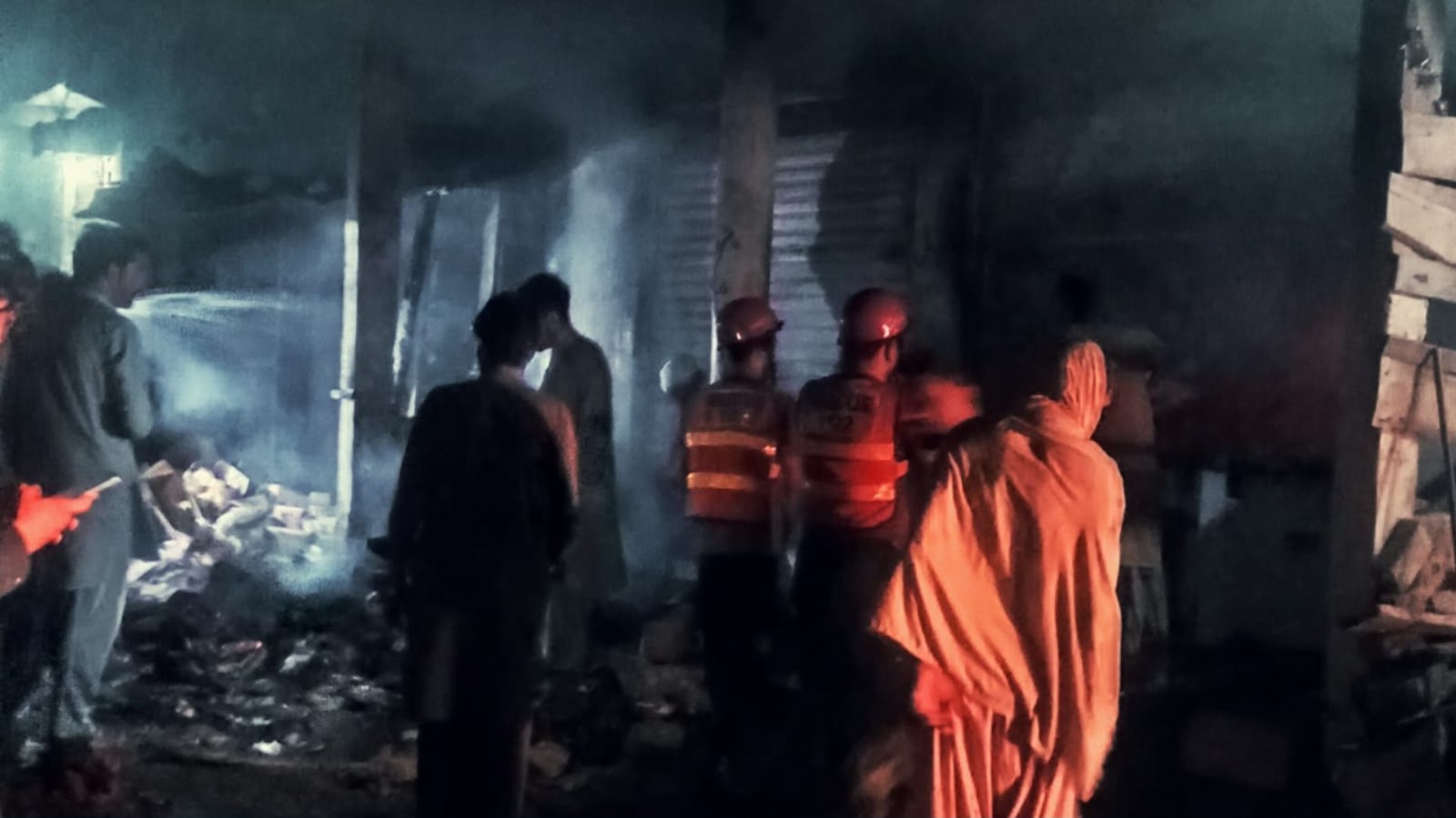 بره دیر: نصير اباد بازار کې د اور لګېدو له امله یو دوکان سوځیدلی، ریسکیو ۱۱۲۲ اور مړ کړی