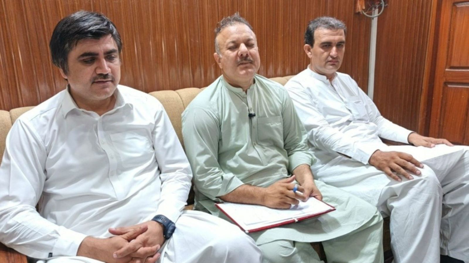 بنو : د يوې کورنۍ د ۵ ماشومانو پراسراره مړينې؛ د پلټنو لپاره طبي بورډ وټاکل شو