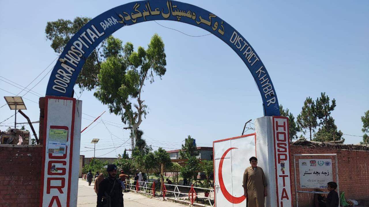 خېبر : د تيراه بې‌ ځايه شويو کورنيو راتګ؛ د باړې ډوګره روغتون کې طبي خدمات تر فشار لاندې راغلي