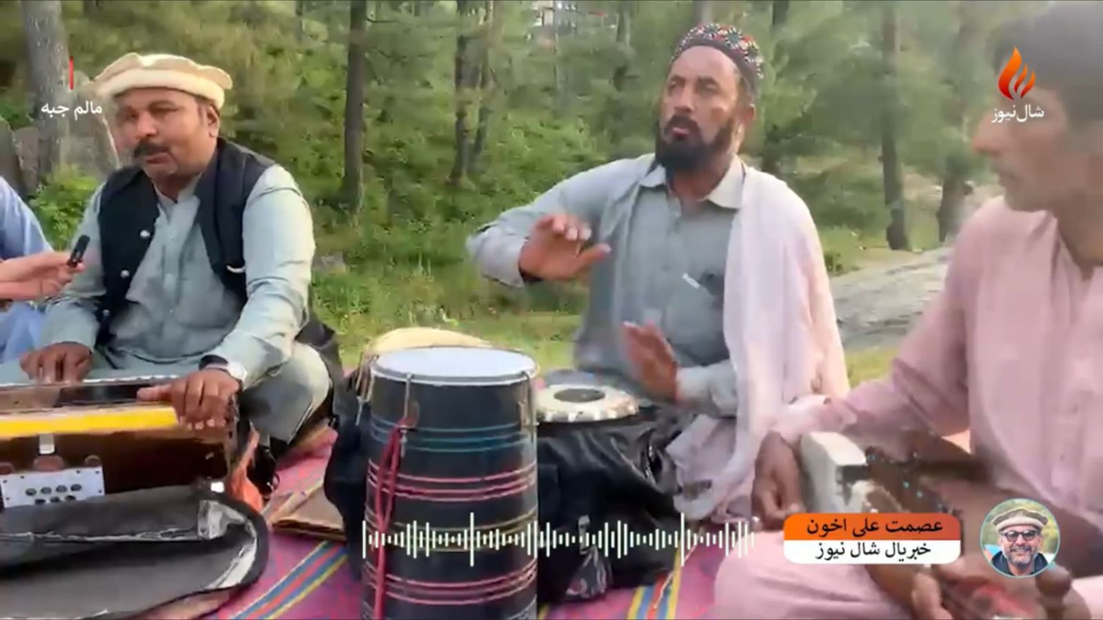 سوات : د صوابۍ وکیل باچا او د هغه هنري ملګري د هنر د لارې د روزګار په لټه کې دي