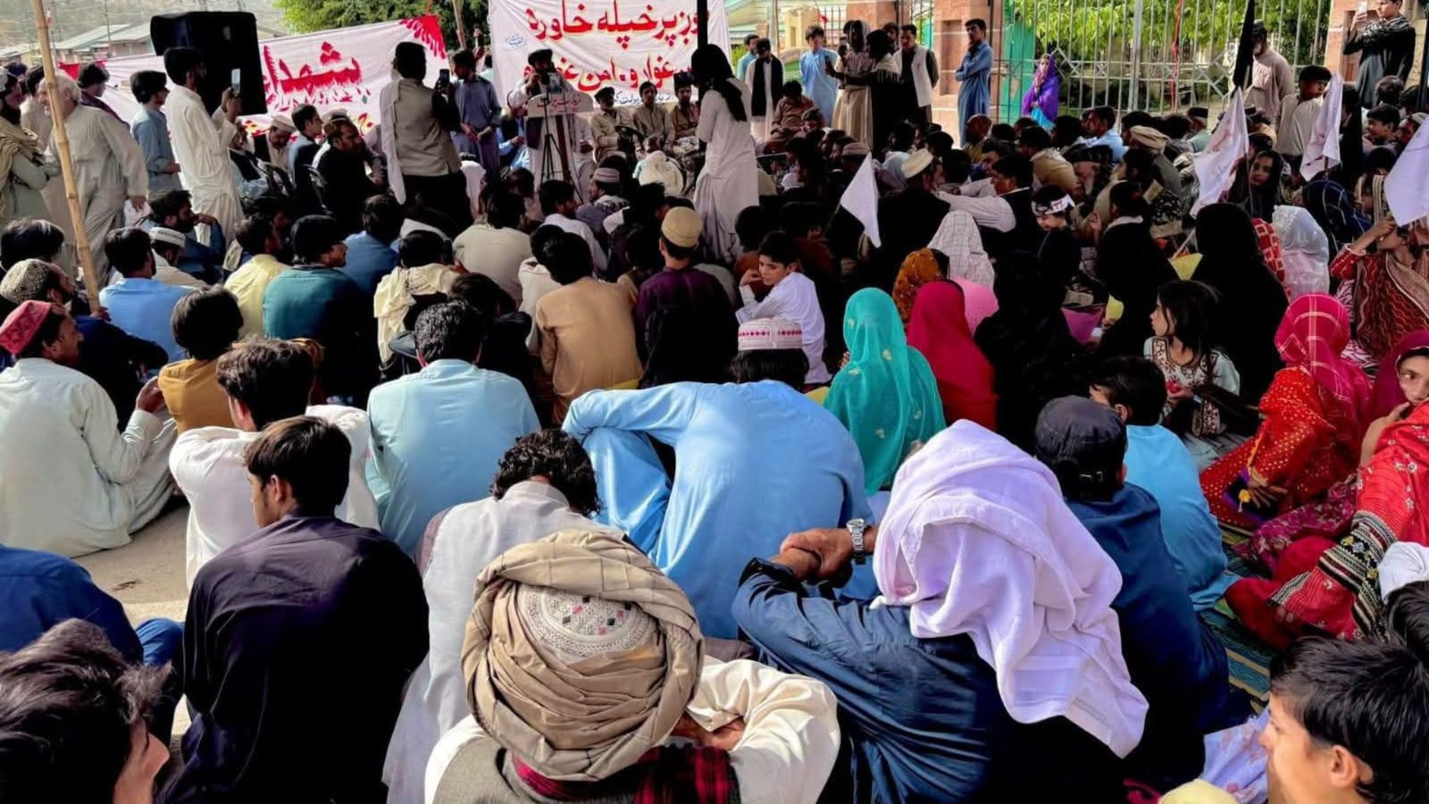 زیارت او کوټه کې د کچ مانګي د قربانیانو لپاره احتجاجونه روان دي؛ د انصاف او رڼو پلټنو غوښتنه