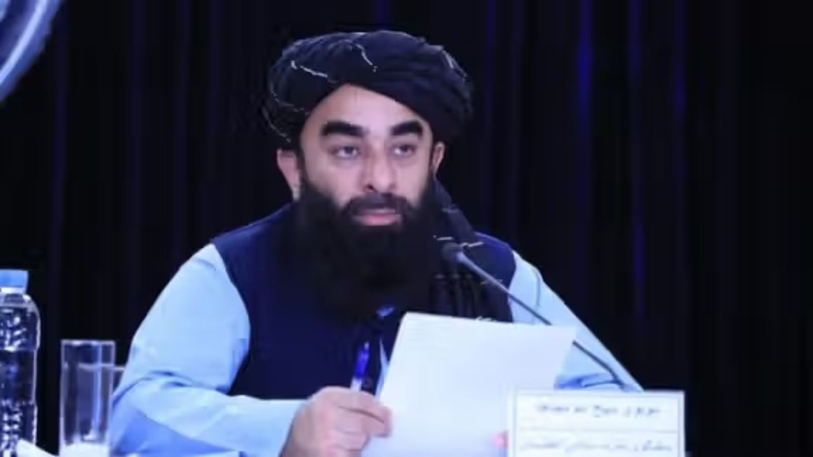 ذبیح الله مجاهد : د شریعت له مخې د افغان ښځو حقونه خوندي دي