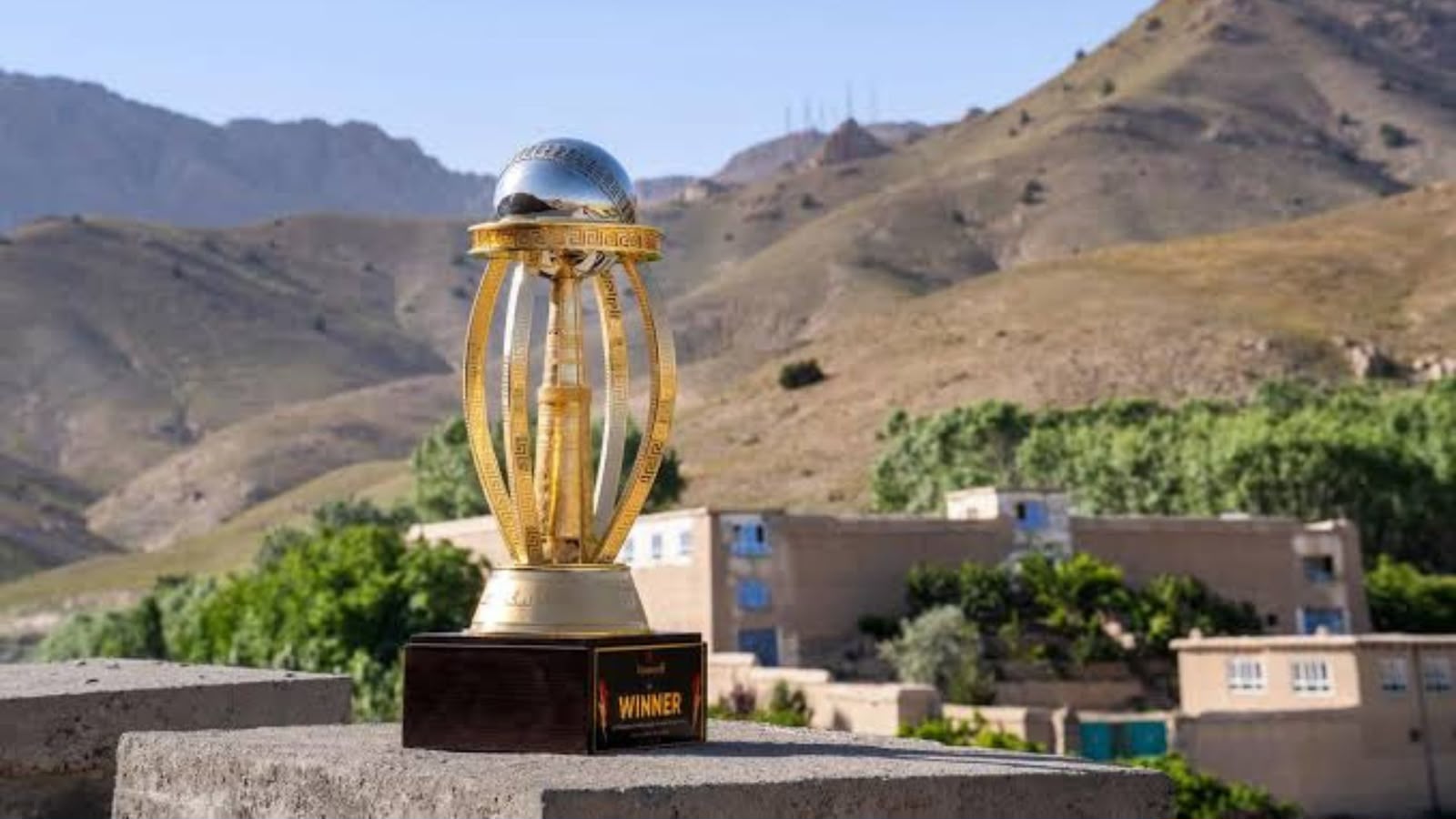 افغانستان : د شپږیزې کرکټ لیګ د ۱۱م پړاو غوره لوبغاړي اعلان شول