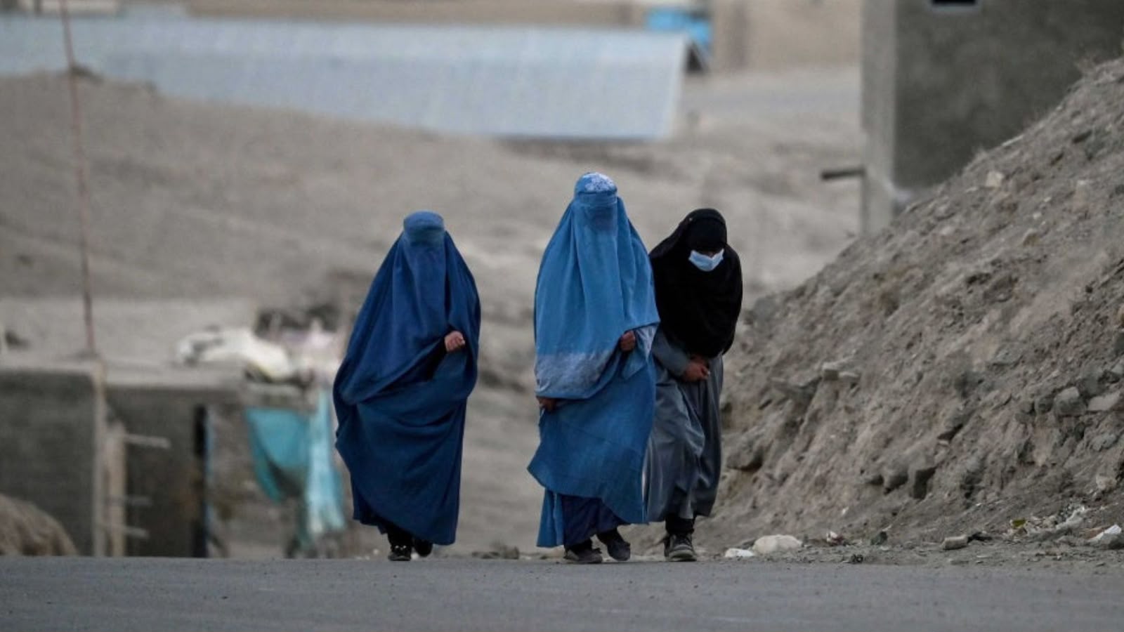 هرات : د ښځو د نیولو راپورونه؛ د طالبانو د امر بالمعروف پر کړنو بیا نیوکې