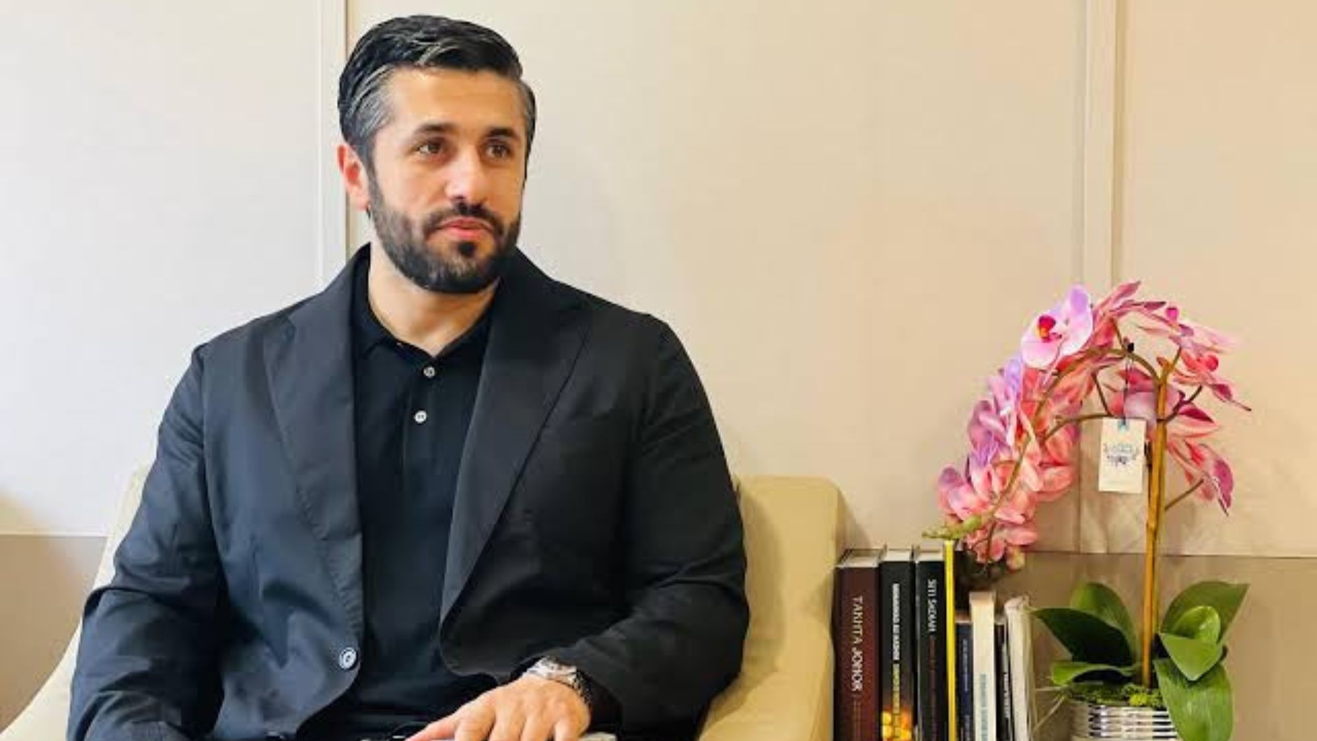 د حکمتیار زوې : د طالبانو د ګواښونو له امله کابل ته نه شم ستنېدی