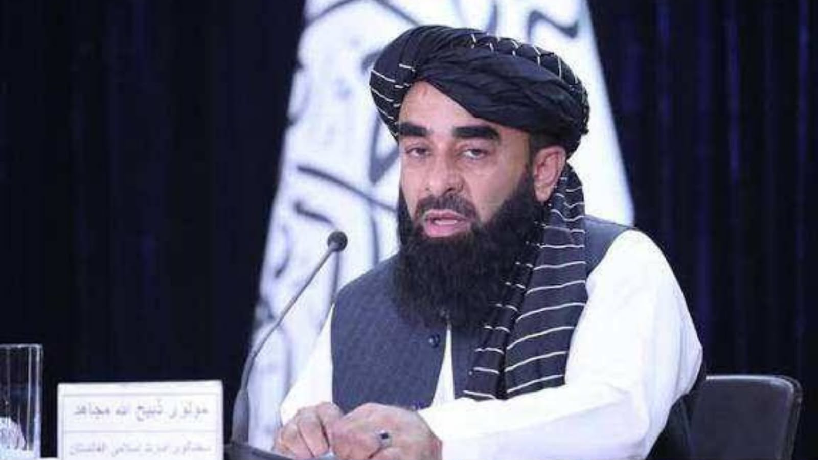 پاکستان کی له تازه بريدونو وروسته د کابل او اسلام ‌اباد لفظي ناندرۍ؛ ذبیح ‌الله مجاهد د پاکستان دعوې رد کړې