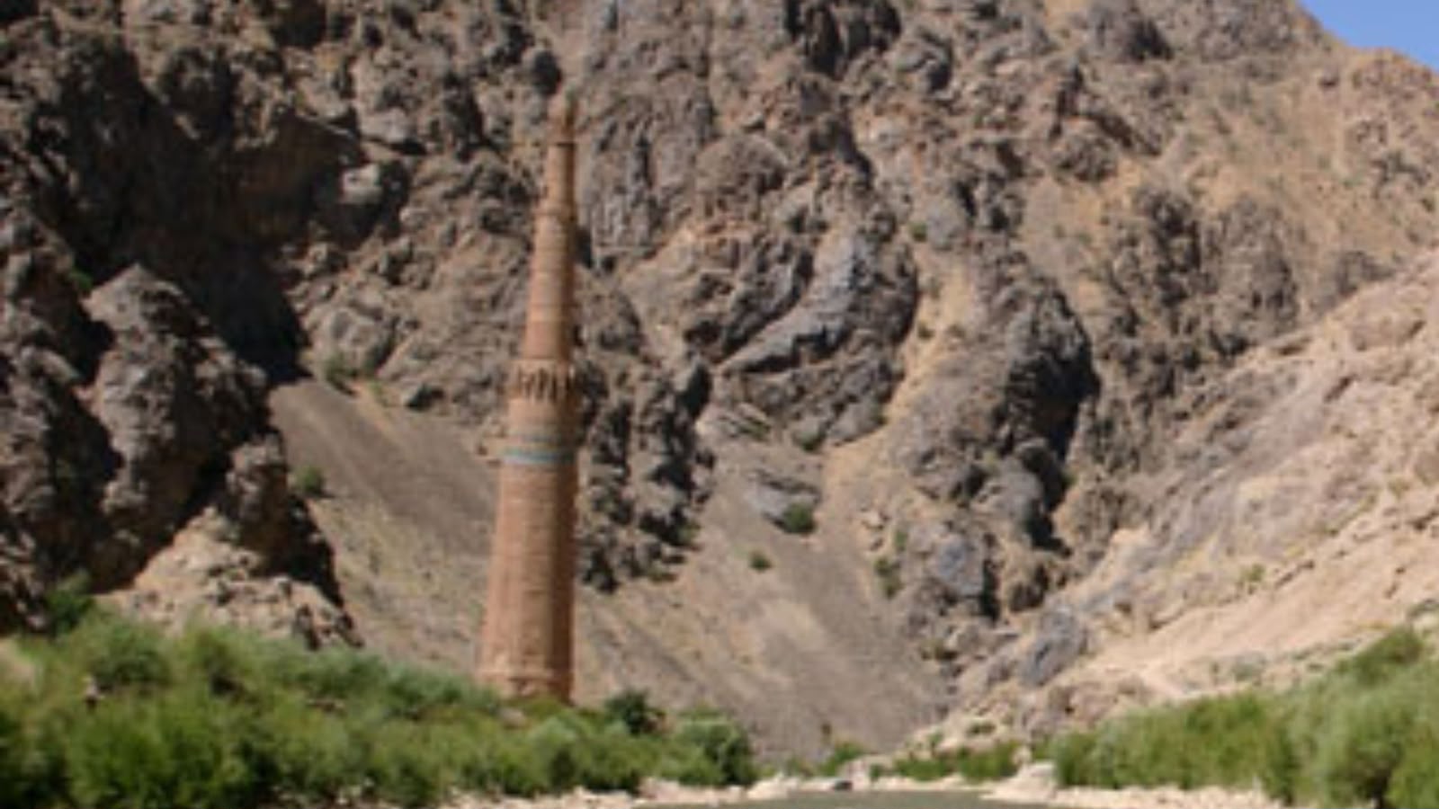 غور : د تاریخي جام منار د بیارغونې لومړی پړاو پېل شو