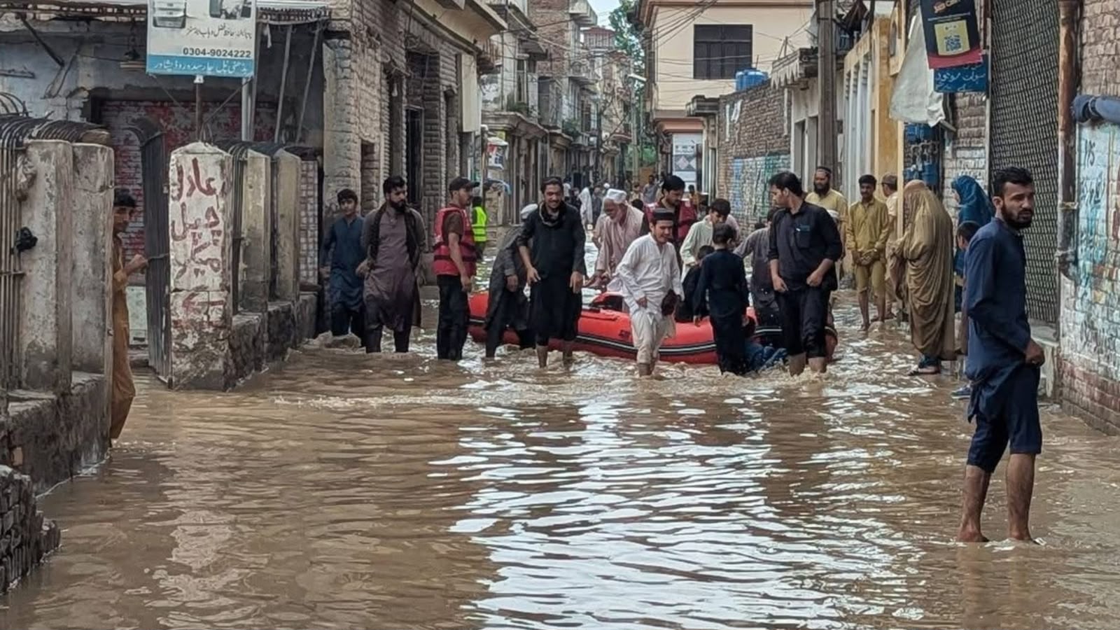 د پاکستان موسمي بارانونه ؛ د جون له ۲۶مې راهیسې ۱۰۹ کسان وژل شوي او له ۳۶۰ ډېر ټپیان دي