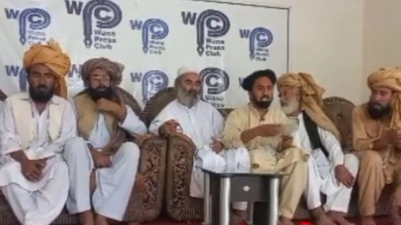 کوز سویلي وزیرستان : د مدیجان سړک پر ټېنډر د زلي‌ خېلو اعتراض؛ د نوې او شفافې نیلامۍ غوښتنه