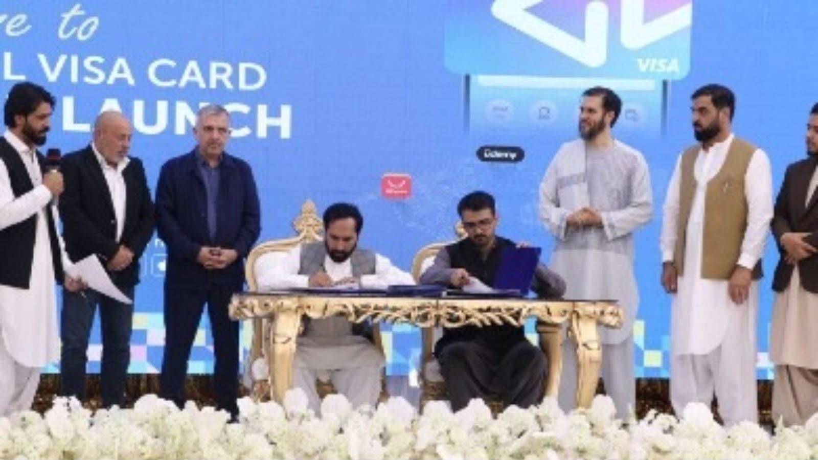 افغانستان کې د «حساب‌ پې» نړیوال وېزې کارت فعال شو؛ بهرنیو وېبپاڼو، دوکانونو او ای ټي اېمونو کې به کار کوي
