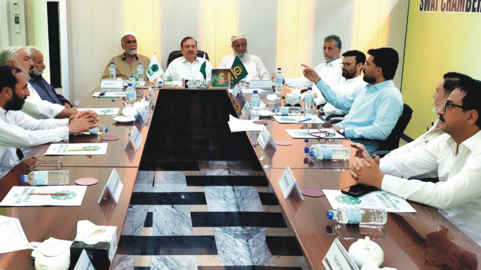 ملاکنډ ډویژن کې د ټېکسونو پر ضد احتجاج سختېږي؛ سوداګرو د سول نافرمانۍ خبرداری ورکړ