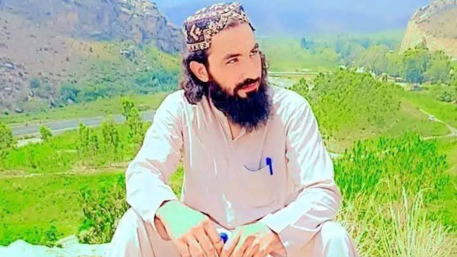 هنګو کې په ډزو مولانا یونس دردمند وژل شوی، لس کلن زوې یې ژوبل دی
