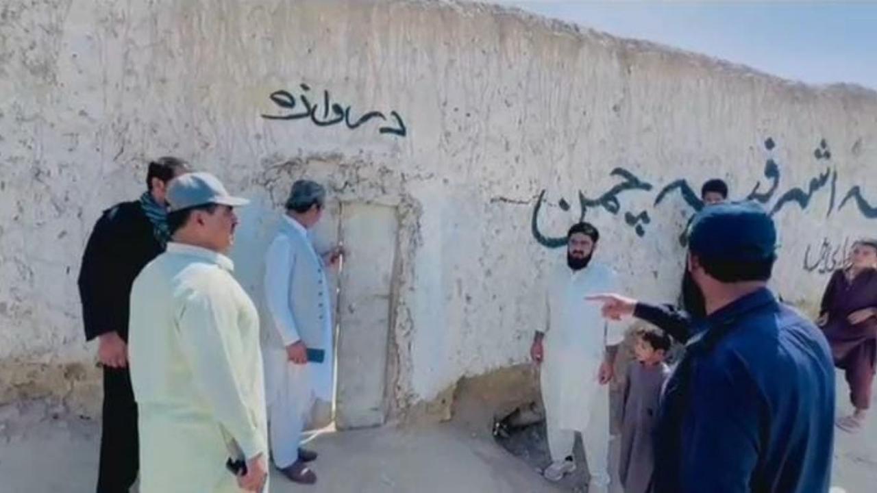 بلوچستان : چمن کې د مدرسې د استاد پر وهلو د یوې وړې نجلۍ سترګه ضایع شوې؛ مدرسه بنده شوې، د استاد د نیولو لپاره چاپې