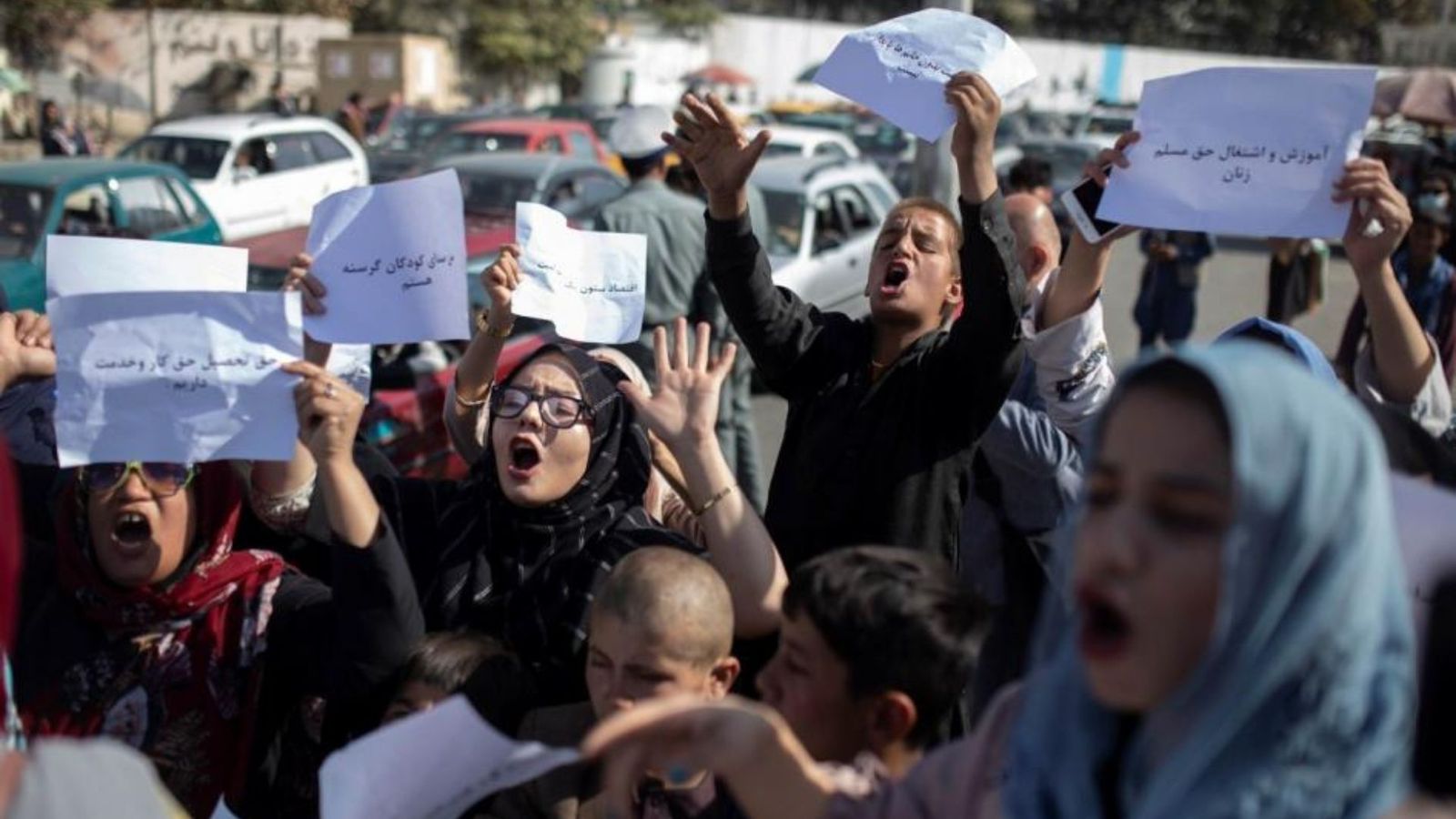 افغانستان : د بشري حقونو د څار ادارې د احتجاجونو پر بشپړ بندیز نیوکې کړې