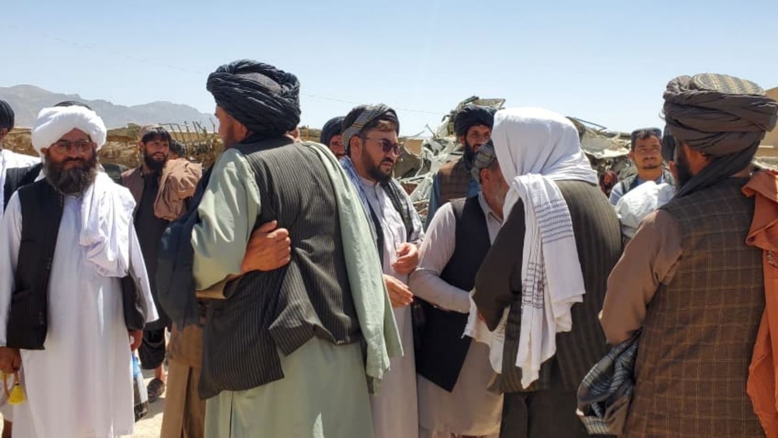 افغانستان : ارزګان کې د دوو قامونو ترمنځ ۱۶ کلنه بدي په روغه جوړه پای ته ورسېده