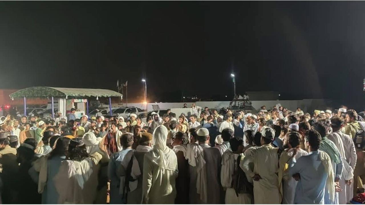 لکي مروت کې د پولیس امن کمېټۍ او پولیسو ترمنځ هوکړه؛ چاپې او نیونې به د ضلعي پولیس مشر په اجازه کېږي