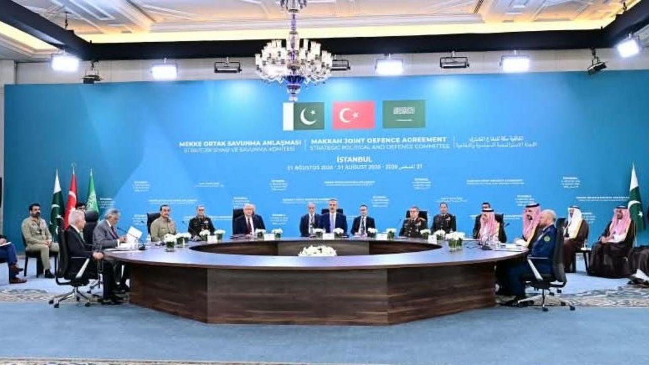 استانبول غونډه : پاکستان، سعودي عربستان او ترکیې «مکه دفاعي اتحاد» عملي پړاو ته داخل کړ