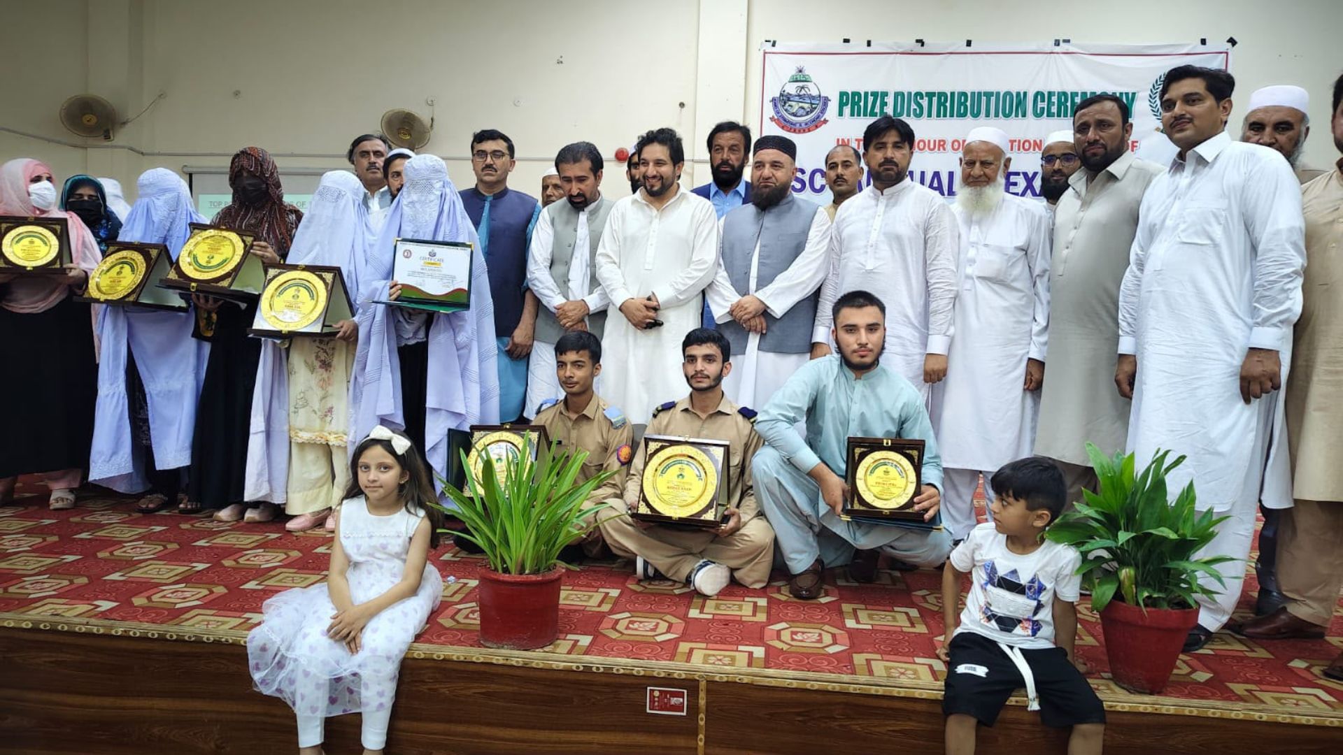 د بنو تعلیمي بورډ د میټرک ۲۰۲۶م پایلې اعلان؛ د لکي مروت زده کوونکې ثانیه بي بي د ارټس ګروپ لومړی پوزېشن وګټل