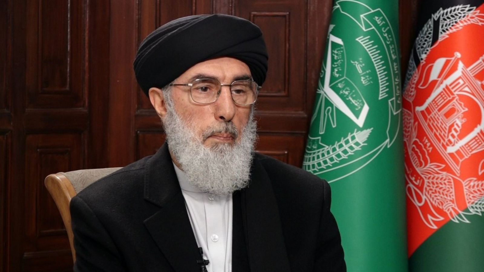 افغانستان : حکمتیار د حزب اسلامي له غړو غوښتي چې د طالبانو او جمعیت اسلامي د ملاتړو سره ګوندي اړیکې پرې کړي