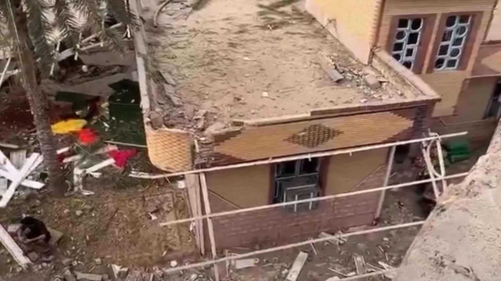 ایران کې د واده پر کور مرګونی برید؛ رویټرز وايي شواهد ښيي کور په امریکايي بم لګېدلی و