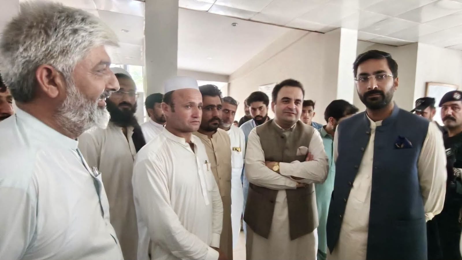 د نوښار په زیارت کاکا صاحب کې د چکن ګونیا وبا؛ چارواکو د روغتون د طبي اسانتیاوو جاج واخیست