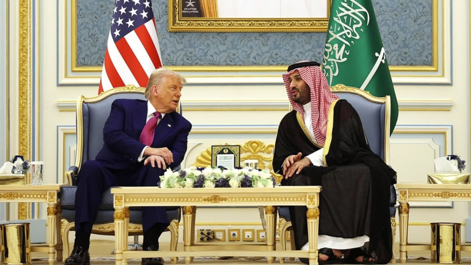 محمد بن سلمان له ټرمپ غوښتي چې پر حوثیانو بریدونه وکړي؛ ټرمپ غوښتنه رد کړې