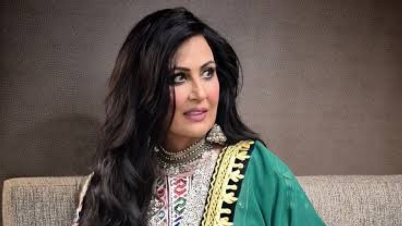 نغمې له طالبانو وغوښتل چې د نجونو پر مخ د زده‌ کړو دروازې پرانیزي