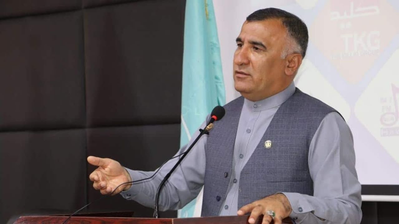 فدايي : د ملایانو حکومت باید د جوماتونو د امامانو معاشونه ورکړي