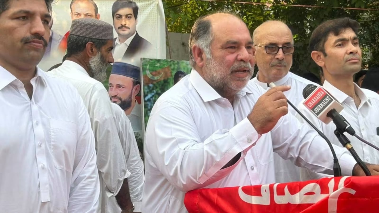 د تحریک انصاف د قامي اسمبلۍ غړی فضل محمد خان ناڅرګنده وسله والو بیولی