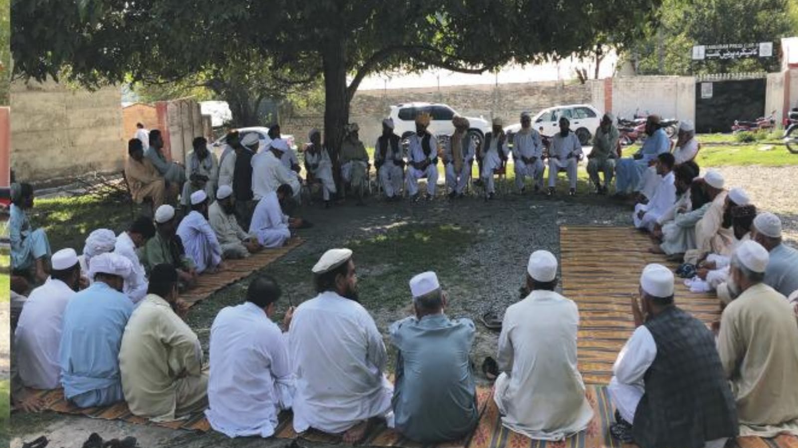 بر سویلي زیرستان کې برکي قبایلو د صبغت الله برکي د موندلو غوښتنه کړې