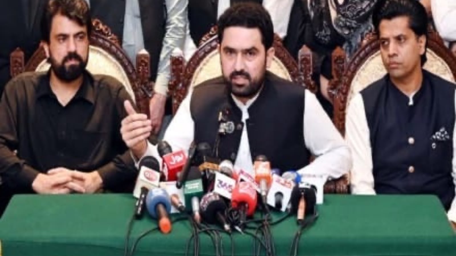 تحریک انصاف د سپتمبر ۲۷مې اسلام‌ اباد مارچ وځنډاوه؛ نوې نېټه د اکتوبر ۴مه ښودل شوې