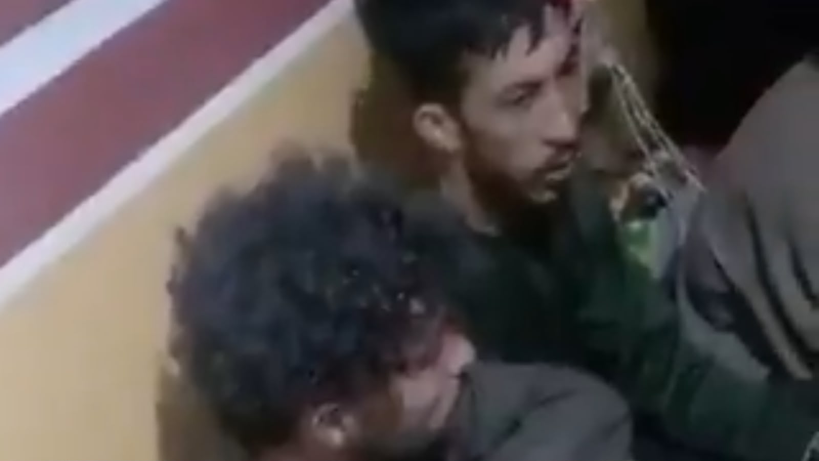 افغانستان : نورستان کې د طالبانو چارواکي وايي ۱۵ مخالف وسلهد وال ورسره یوځای شوي