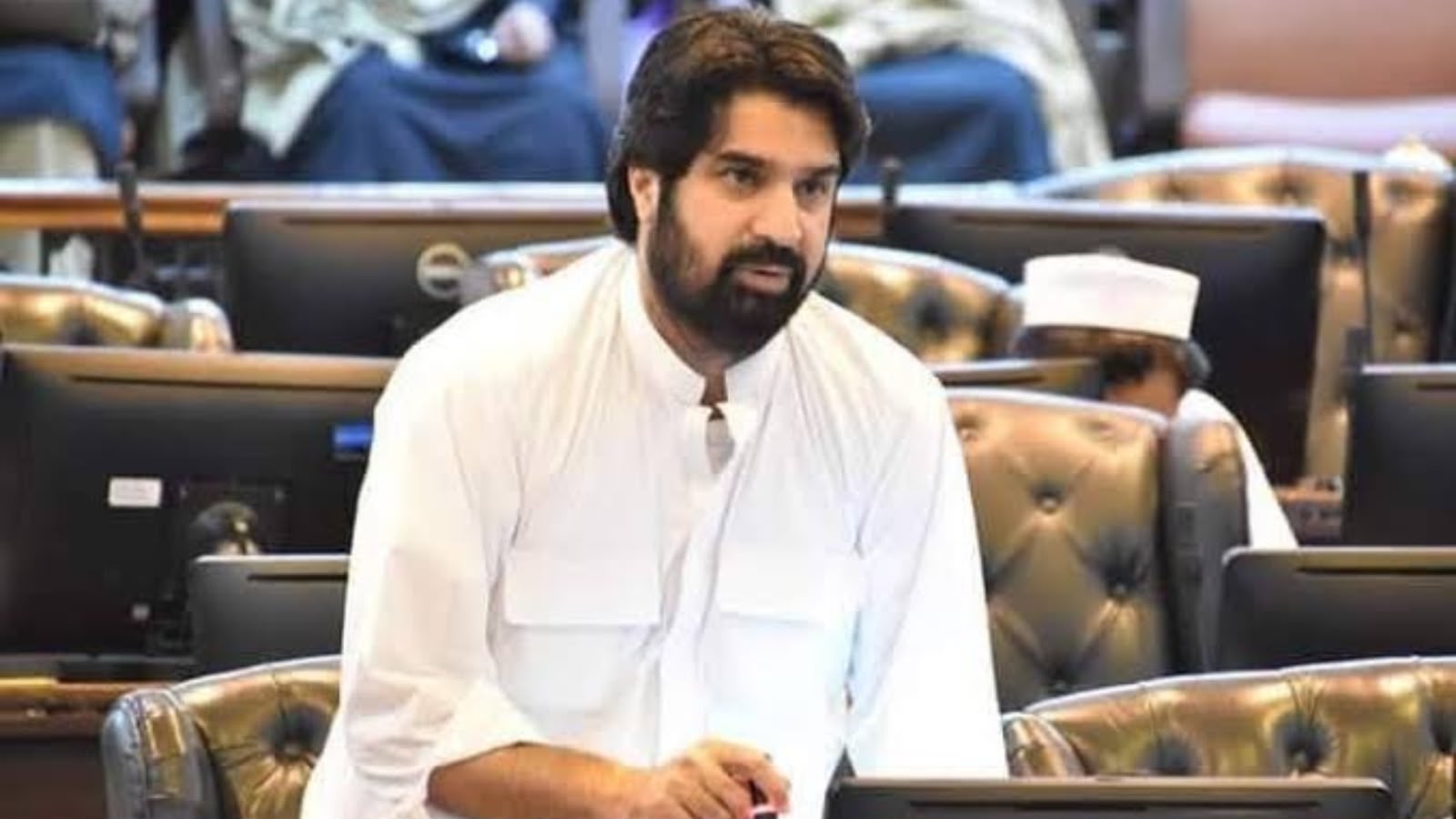 پېښور های کورټ د فضل شکور د ورکېدو په اړه د پولیسو له مشر څخه راپور غوښتی