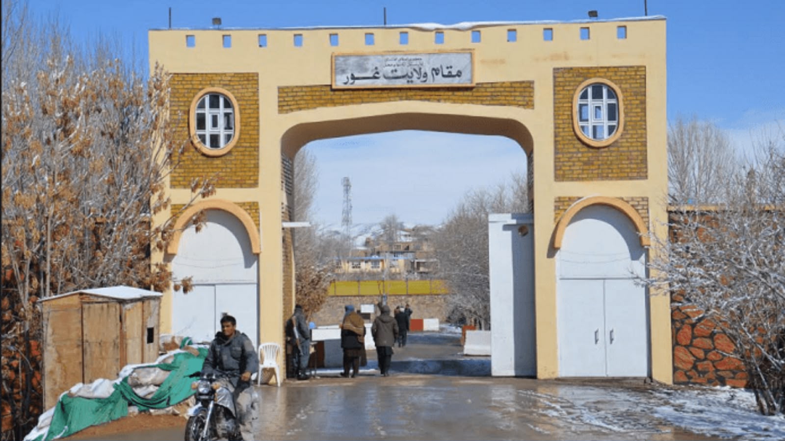 افغانستان : غور کې د لاسي بم غورځوونکی وژل شوی؛ یوه اووه کلنه نجلۍ ټپي شوې