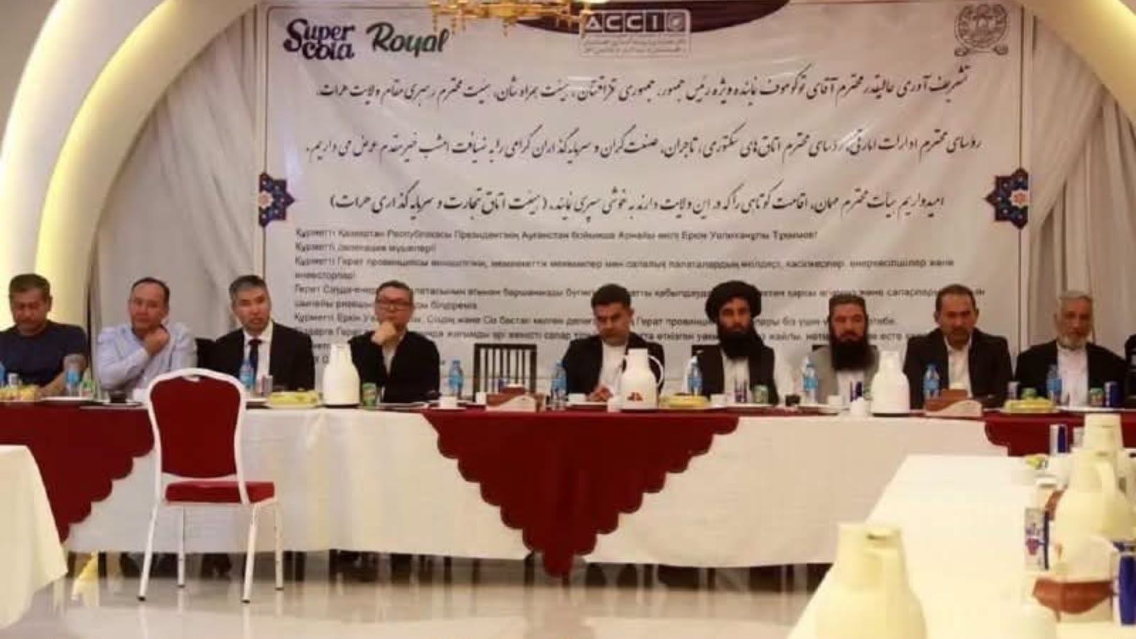 افغانستان : له قزاقستاني سوداګرو سره د ۲۰ میلیونه ډالرو د تړونونو د لاسلیک خبر ورکړل شوی