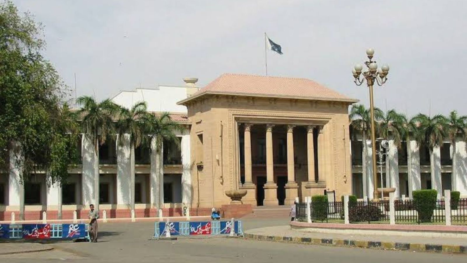 پنجاب: صوبايي اسمبلۍ د ترهګرۍ ضد قانون متنازع بدلون د اپوزېشن له واک‌اوټ وروسته منظور کړ